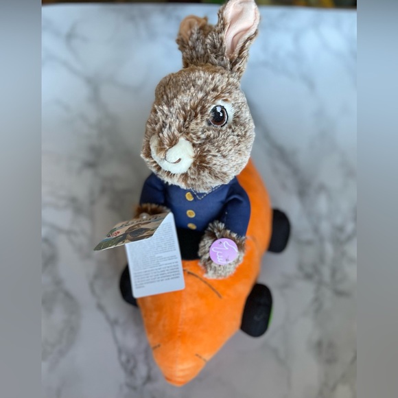 Peter Rabbit Animated Plush that sings and drives - Picture 5 of 8